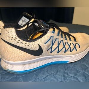 Nike Pegasus 32 - Men's Orange Cream and Blue Athletic Shoes - Size 13